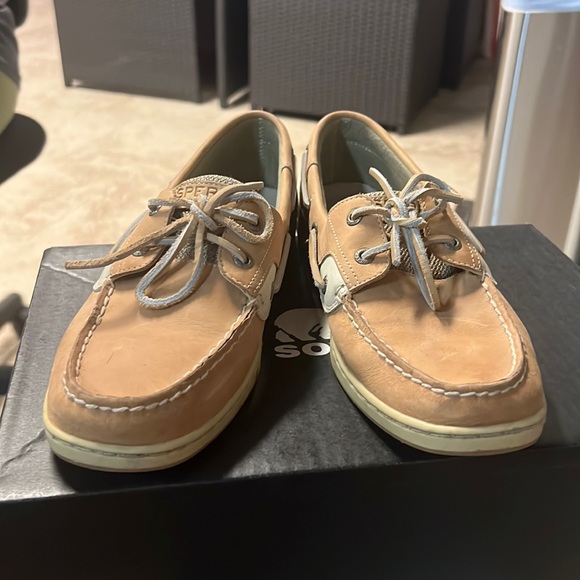 Sperry Shoes - Gently used women’s Sperry’s
